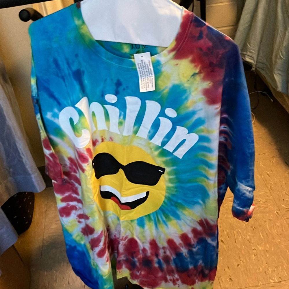 Chillin Tee Luv size 3x tye dye 100% cotton tee shirt